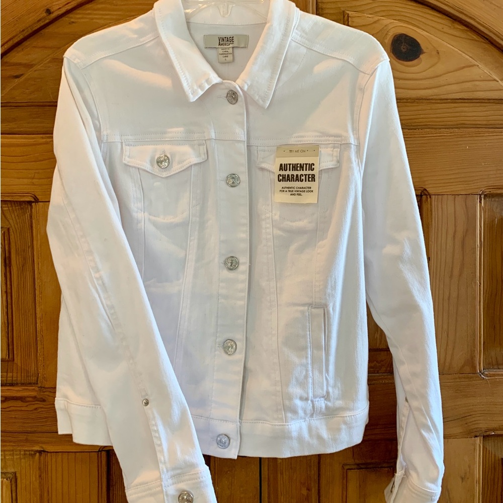 NWT Vintage America Women’s White Jean Jacket